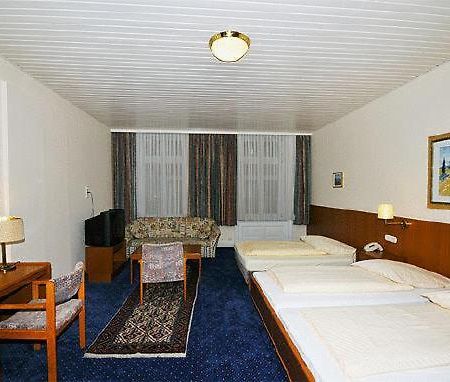 Hotel Bei Der Esplanade Hamburg Exterior photo