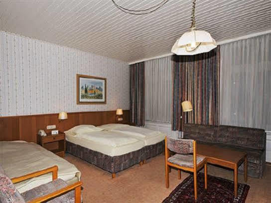 Hotel Bei Der Esplanade Hamburg Exterior photo